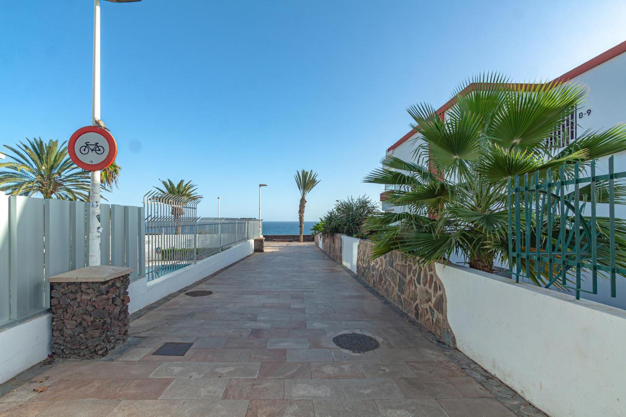 Con Terraza Y Piscina En Playa Del Ing Playa del Ingles (Gran Canaria)